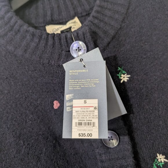 Universal Thread | Women's Floral Embroidered Button-Front Cardigan - Picture 11 of 14